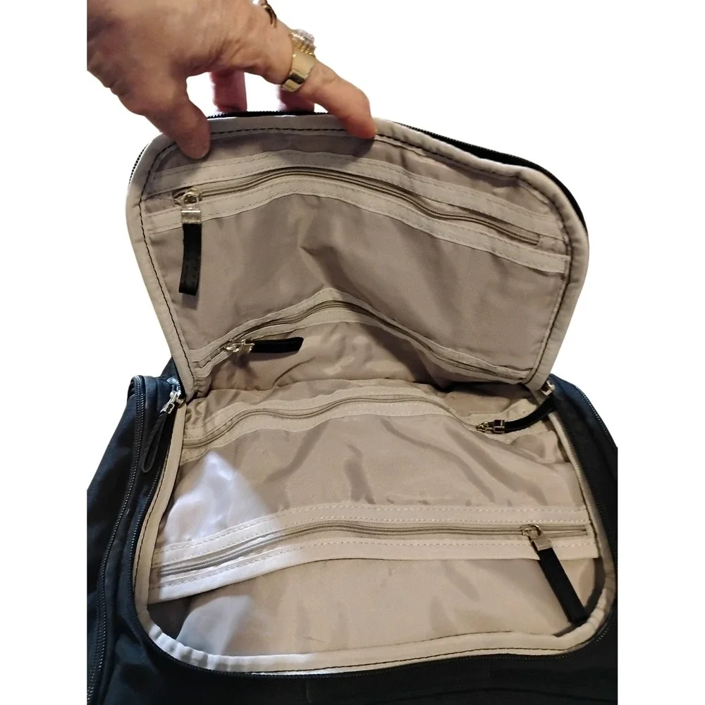 Samsonite Black Carry On Travel Case